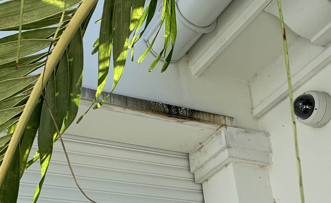 Balconies And Elevated Pools Gutter Leak Issues 01